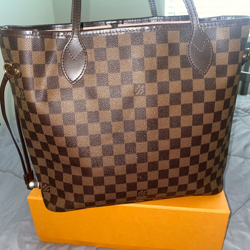 Louis Vuitton Never full MM